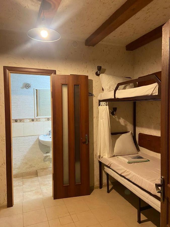 Hostel Danylo Halytskyi Lwów Zewnętrze zdjęcie